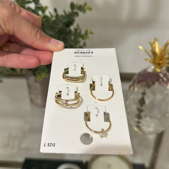 Mixed Rhinestone Ring Set - Picture 6 of 9